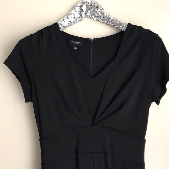 Black dress - Picture 2 of 6